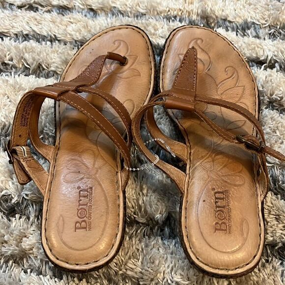 Born leather Isle slide thong sandals size 7 - Picture 2 of 6